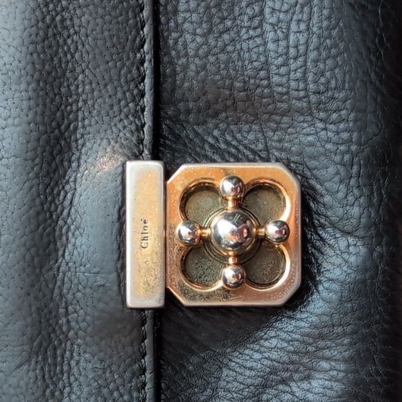 Chloe Elise Long Twist Lock Black and Gold Leather Wallet - Picture 3 of 12